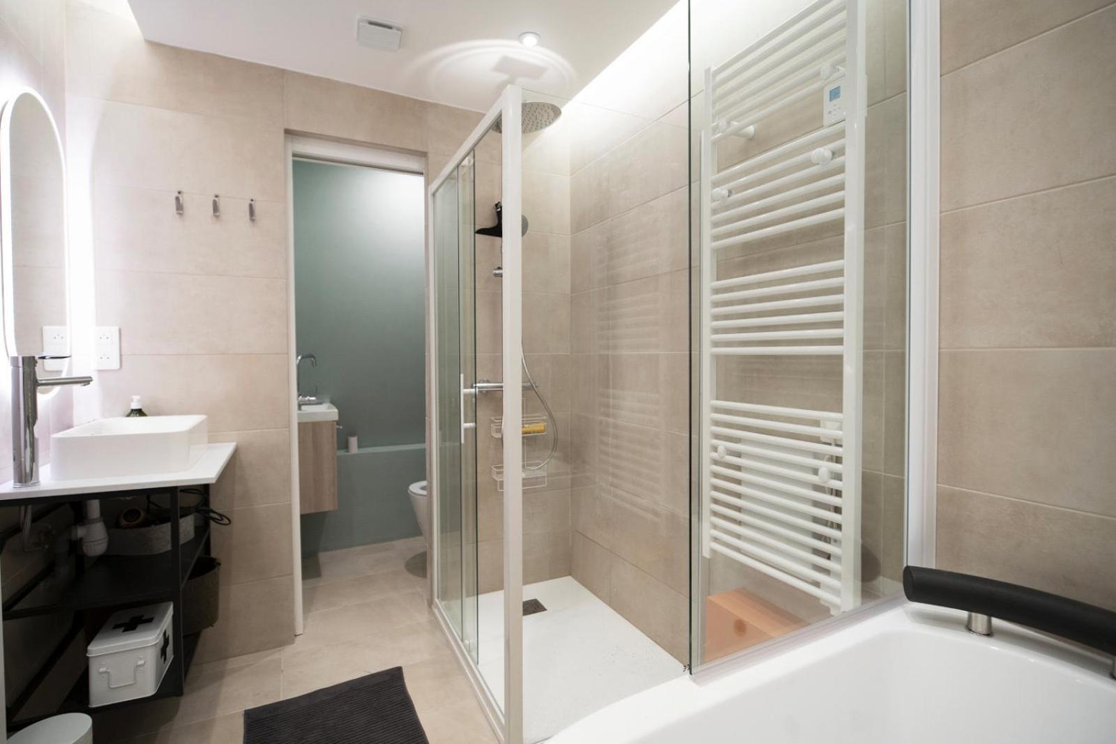 Bel Appartement Type Chalet Avec Balneo Et Jardin Греольер Экстерьер фото